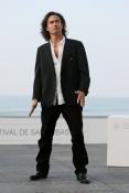  - When you�re strange: a film about The Doors