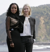  - Kerry Washington y Naomi Watts