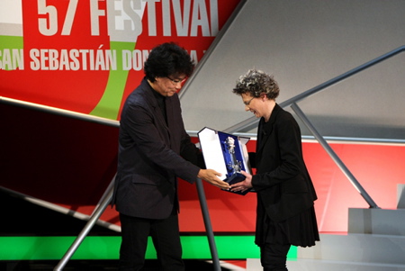 Bong Joon-ho, Ana Kokkinos