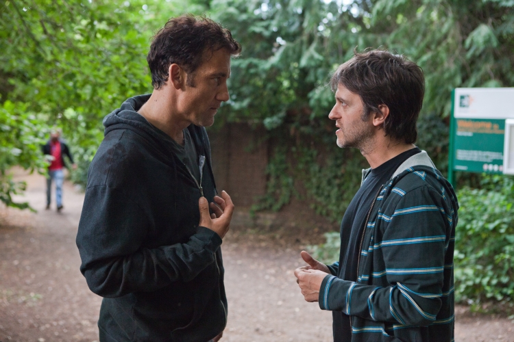 INTRUDERS. Juan Carlos Fresnadillo. Film still: Clive Owen. INTRUDERS. Juan Carlos Fresnadillo. Film still: Clive Owen.