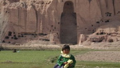 Buda az sharm foru rikht / Buddha Collapsed Out of Shame